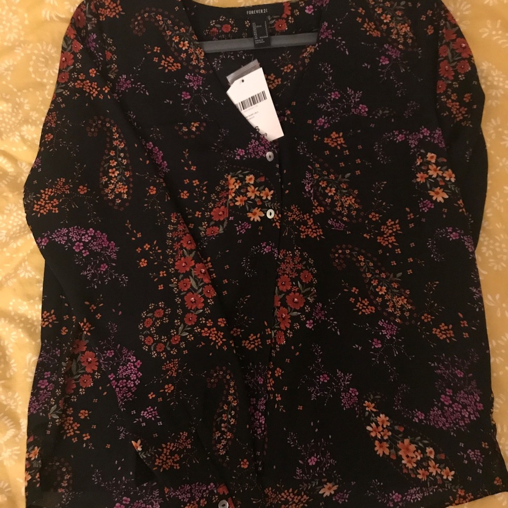 NWT Forever 21 Floral Paisley Blouse Size S